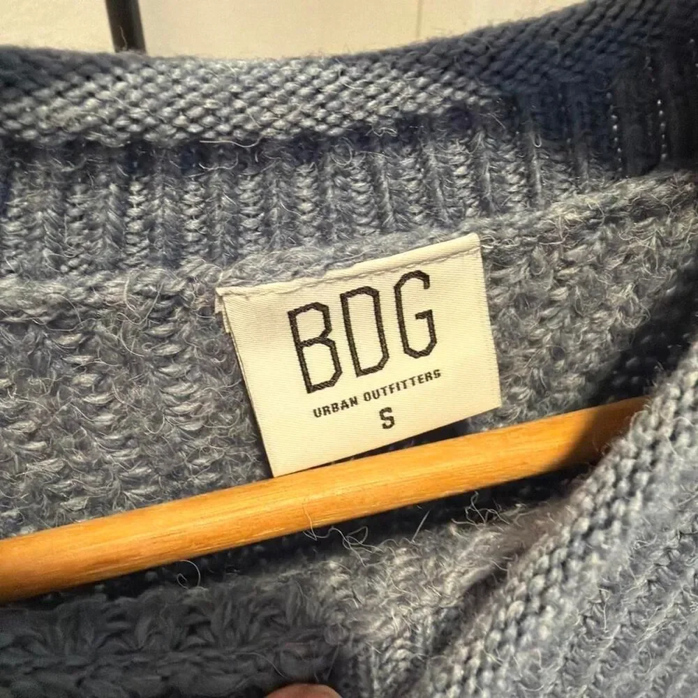 BDG Urban Outfitters Women's Slate Blue Chunky Knit Crewneck Sweater Size Small